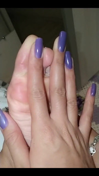 Putting Lotion and Rubbing in Portuguese