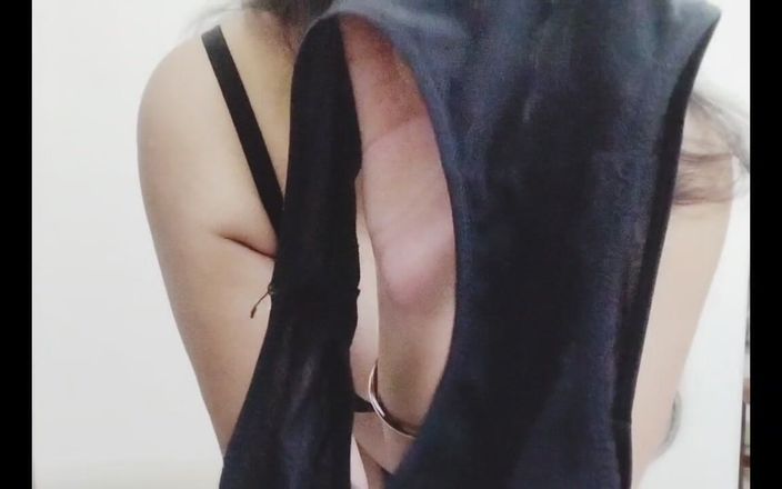 Sex bird: मेरे दोस्त के बारे में सोचना और खुद को छूना