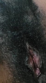Sesso con la figa in compagnia di un amatore britannico crea una seducente fantasia adulta piena di chimica naturale