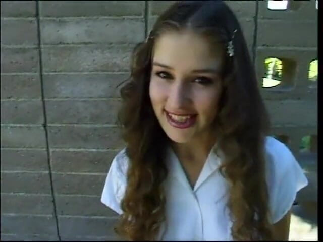 Lonely Horny Teens: La troia randy Felony viene sbattuta nel culo