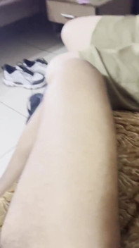 En güzel kız 18+ otel odasında tombul seksin tadını çıkarıyor.