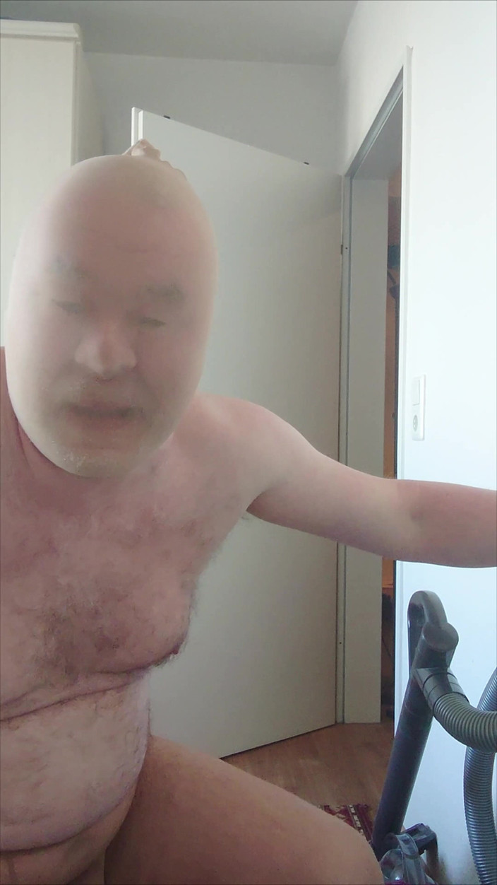 Carmen_Nylonjunge: Carmen 尼龙男孩，穿着白色长袍和连裤袜