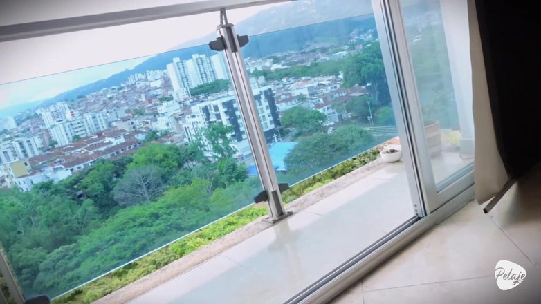 Pelaje mix: Chị kế yêu cầu anh kế của cô ấy làm tình...