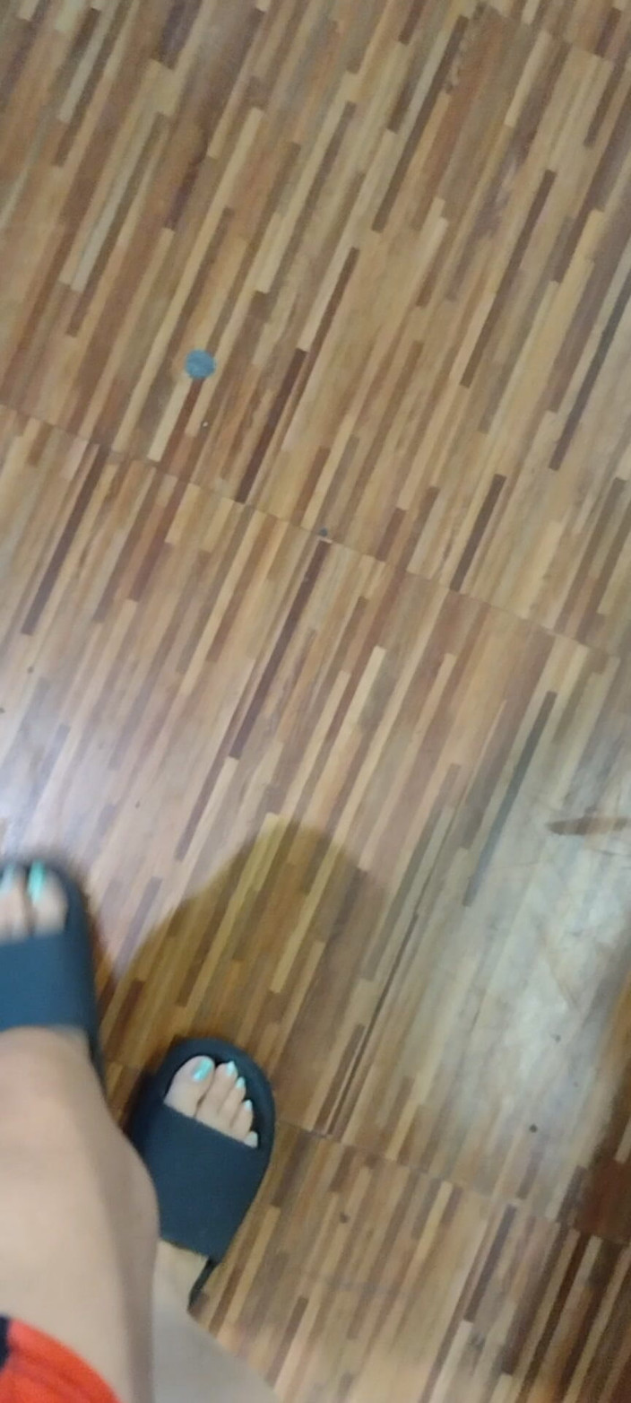 Madame SkorpSolez: Walking Around New York Wrong Shoes Omg