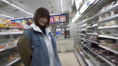 Strix: Hikaru Konno - actriz especializada en preñadas