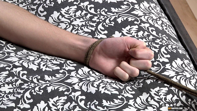 BoyNapped: Jacob daniels वास्तव में फुहार छोडती है