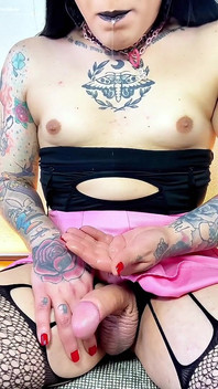 Pojďte sem a hrajte si s mým ptákem