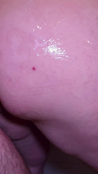 Istri nakal ini pertama kali dientot sama besar pria kulit hitam - tebak siapa yang minta dia minta lebih banyak?