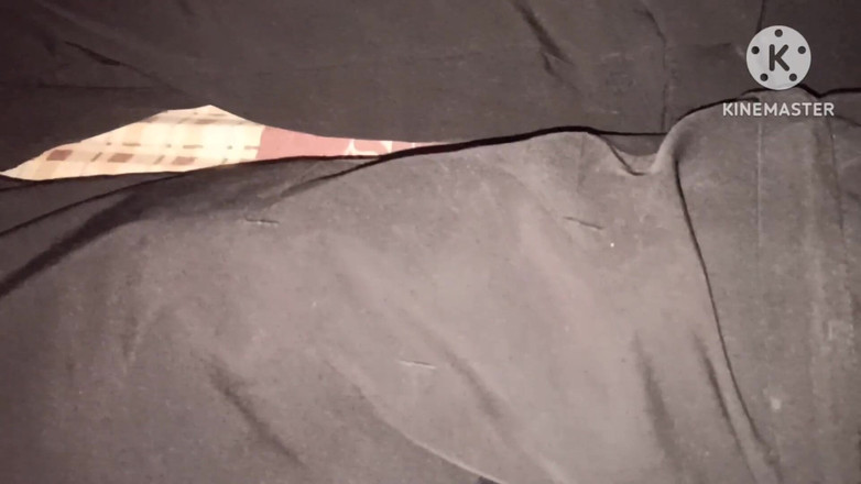 Desi__Panda: Kawan lurus kolej dengan zakar besar raksasa dalam seluar dalam