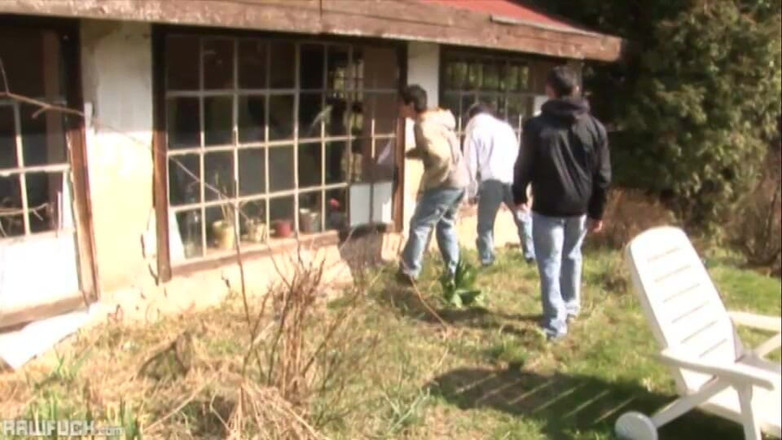 Raw Fuck: Azgın adamlar oral üçlü seks yapıyor