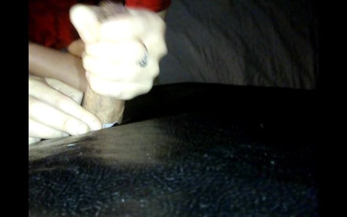 Nefertiti: Esposa sexy în gloryhole