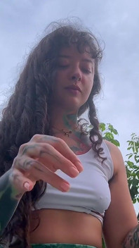 Primul meu videoclip strănutând afară