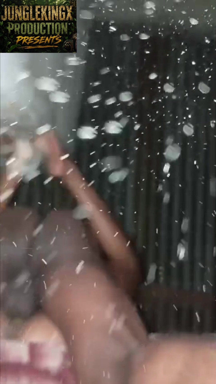 Junglekingxxx: Hooker Take Dick in Shack