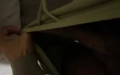 En sevdiğim yarak şortunun dışına çıkıyor büyük zenci yarağı ifşası