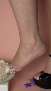 Dulce distrugere tort Zdrobire în stilettos