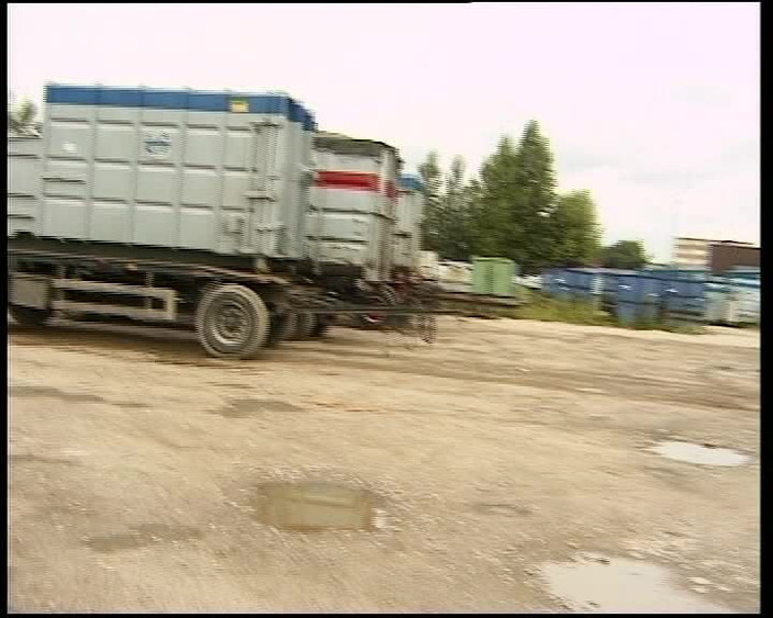 Under German Roofs: Le puttane tedesche arrapate hanno fighe bagnate e vogliono essere...