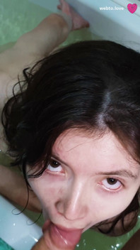 Babe Decided to Lock Herself in the Bathroom to Masturbate, but as Soon as She Was Noticed, She Immediately Suggested Having Sex