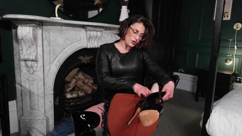 Countess diamond: Boot-loving Cum Dumpster CEI JOI