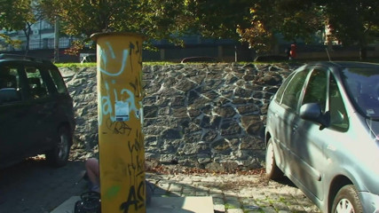 German amateur - 100% German hardcore videos: O tipă excitată este futută în public