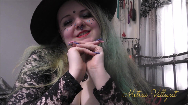 Mxtress Valleycat: Coven initiation