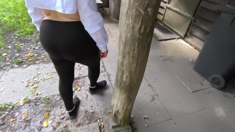 Bouncy Tits Action: Bardzo twardy cyc bicie w chacie