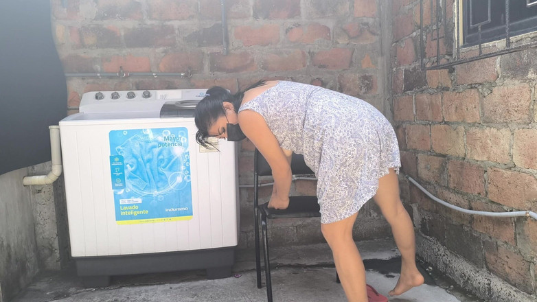 NEGRITA SEXY: Büyük memeli ve ev gibi chola tatlı vajinasıyla popüler oynuyor