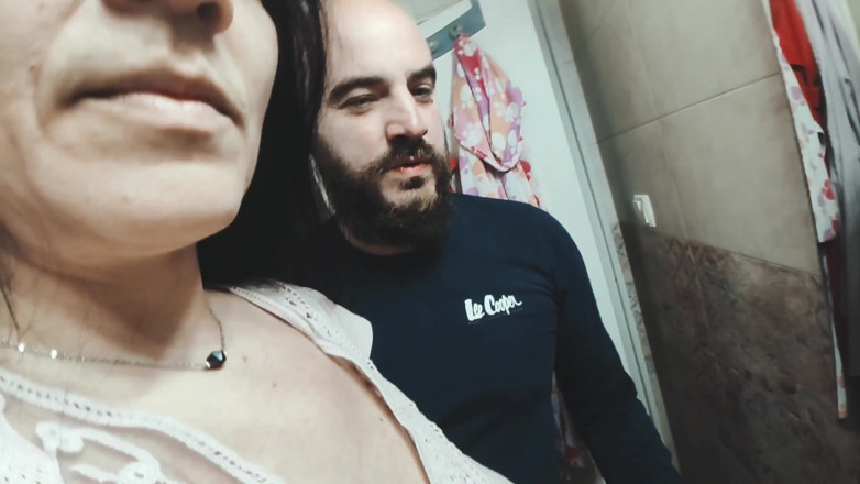 Hairy Homemade Amateur Orgasms: ฉี่ใส่ปากสามี - เฟติชย่อหย่อน