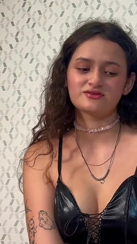 POV アラブ人の義理の妹を秘密のデートに誘う