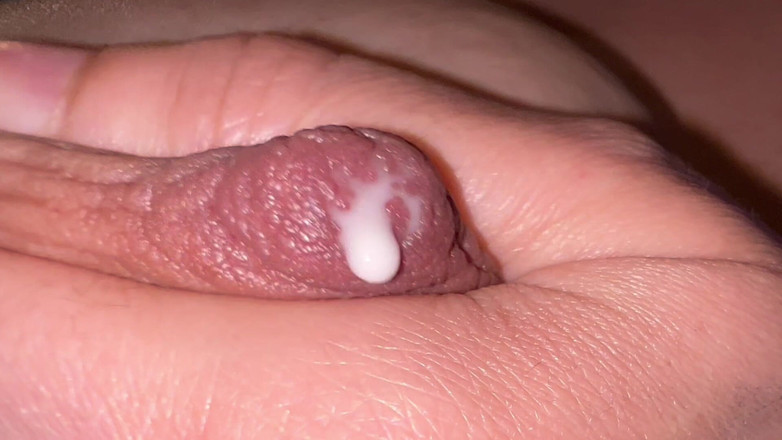 VeeVee Vixen: Sání mé kozí mléko w rtěnka Areola