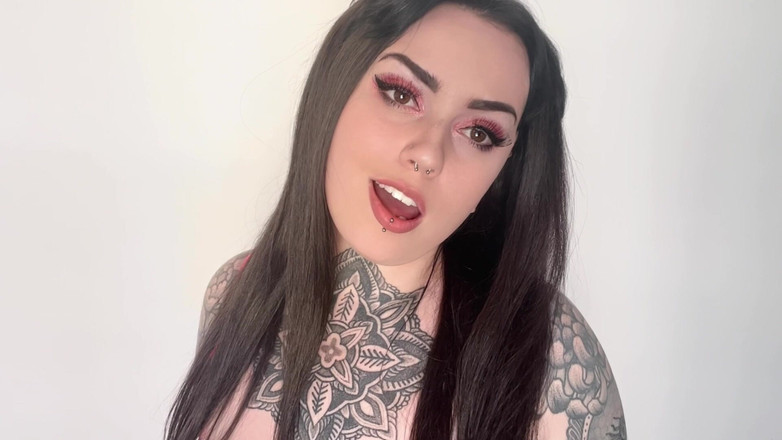 Miss Valentina: Karımdan daha iyi olmanın 10 nedeni