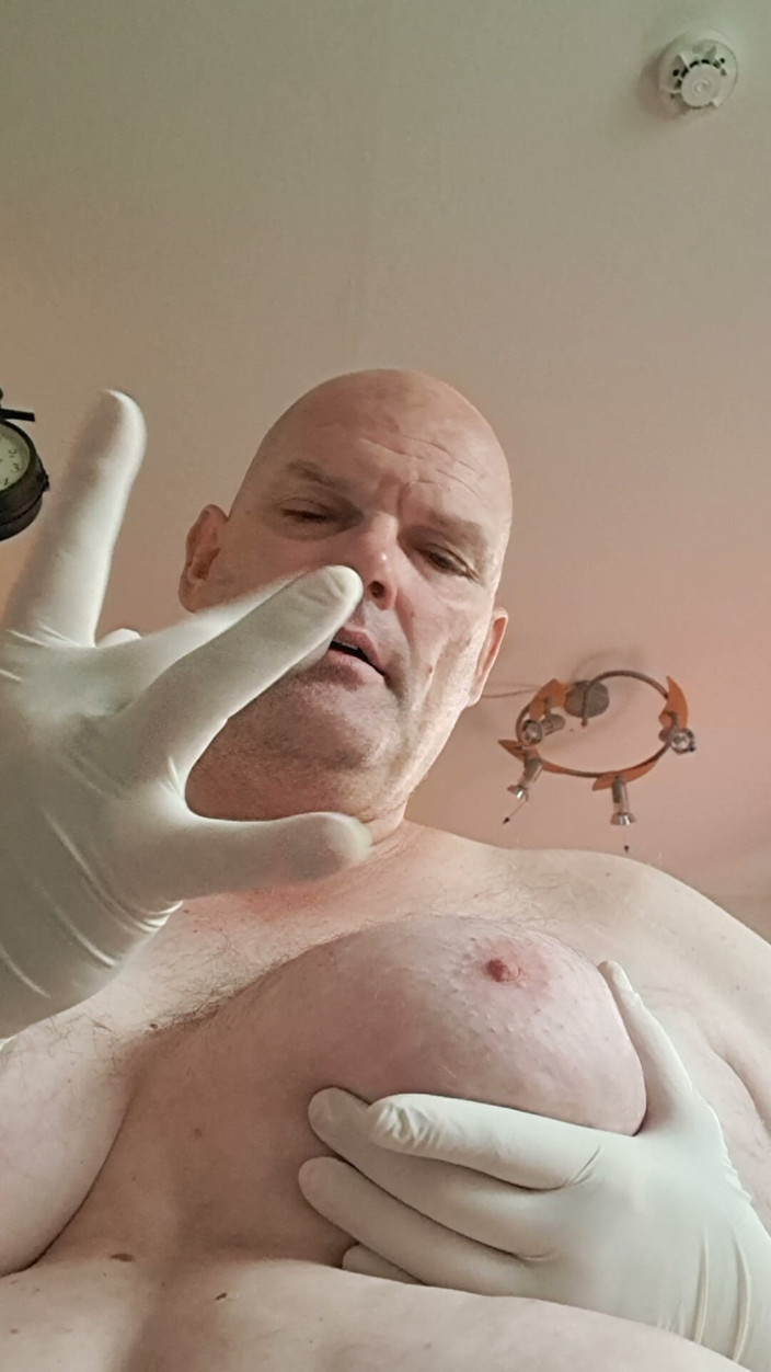 Fickspecht: Vyšetření Prsou U Děvky