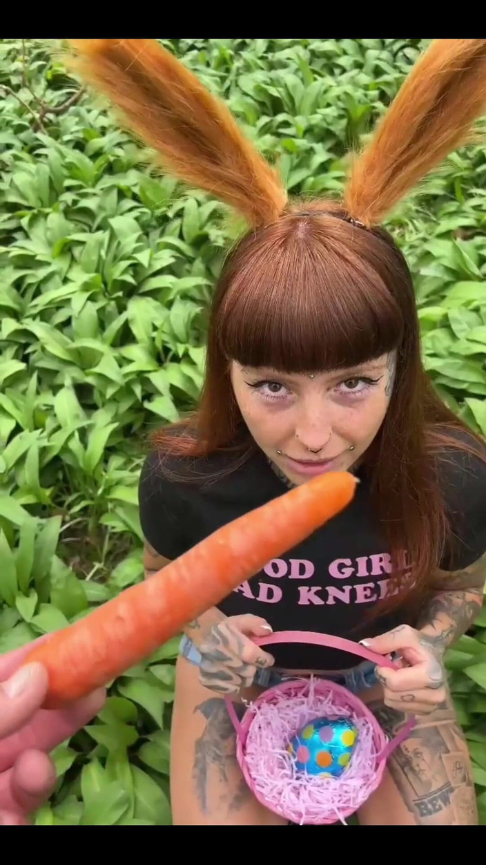 Only Owain: Zábava velikonočního zajíčka! Udělal jsem se všude na jejích vejcích