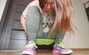 Princess Pissces: Pissen met schoenen,,,,