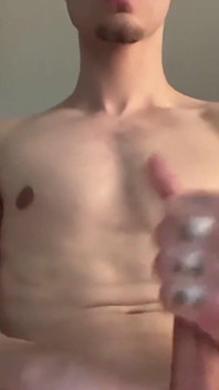 Masturbation intense en solo avec fin