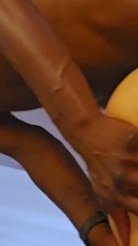 Międzyrasowy Femboy Shemale Flip Fuck with Sexy Partner