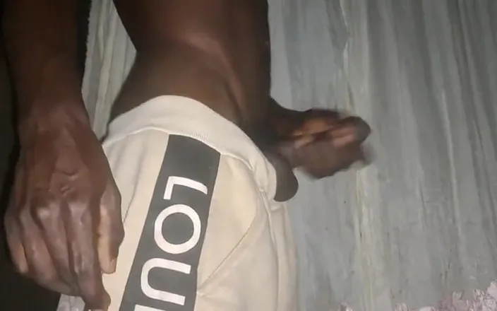 Power dick: Hot Guy Jerking off Black Cock