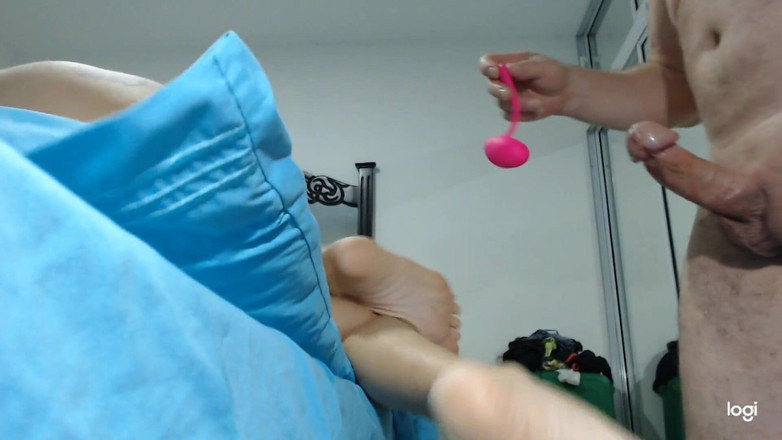 La Peluche: 늙은 이웃과 남편에게 바람을 피우다, 강한 오르가즘으로 비명을 지르며, 보지에 사정, 딥쓰롯.