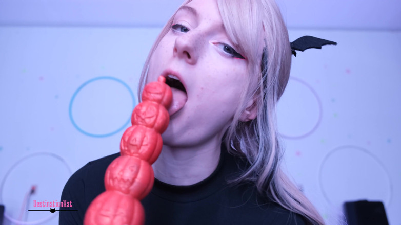 Destination Kat: Halloween dildo fodendo