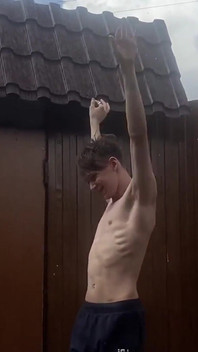 399581438682341376.mp4