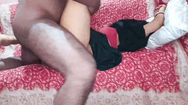 Sunshine143: Bhabhi cantik sangat seksi, saya mengongkeknya dengan cinta