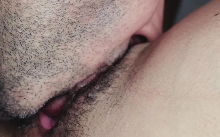 Jay_kate: He Gets Down on His Knees and Eats My Pussy...
