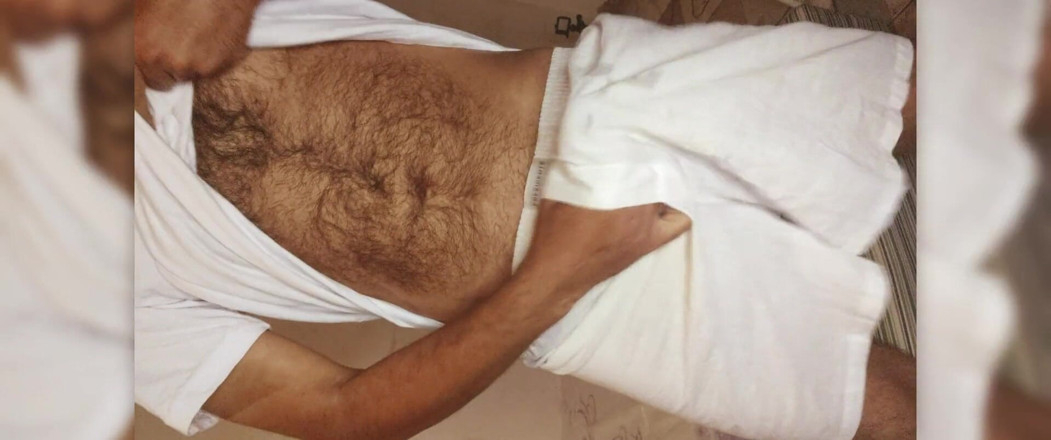 Stink HairyMale: Klaarkomen op witte korte broek