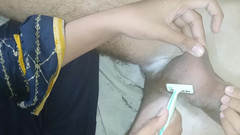 SuperIndian456: Gran polla arriesgada de afeitar mi polla masturbándose frotando afeitado...