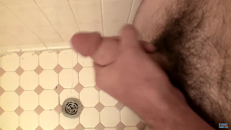 Straight naked thugs: Pissing &amp; Cumming with Daniel