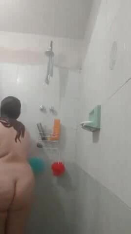 Athena_x_: Senin için duş alıyorum