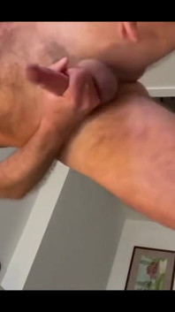 Twitter Fan Version of Guy Fucking a New Fan and Squirting