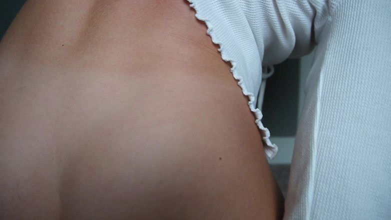 Keeks: Je remplis ma chatte d’une grosse bite noire de 12 pouces