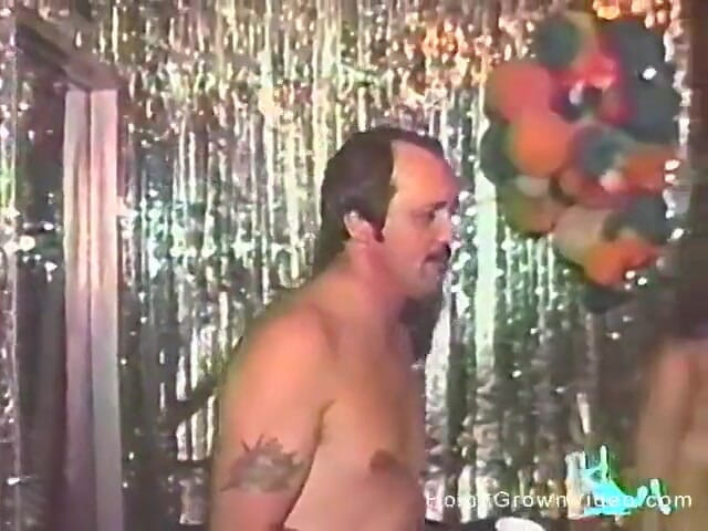 Homegrown Vintage: Good fuck ends with a strip show