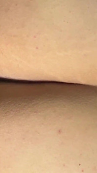 내 새엄마는 너무 발정났어 그녀는 내가 그녀의 보지에 두 번 사정하지만 그녀는 사정하고 섹스를 계속