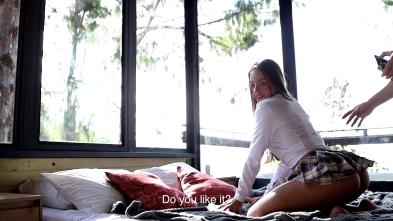 Youth Lust: Valentina Nature Okul Kızı Alternatif Açılar